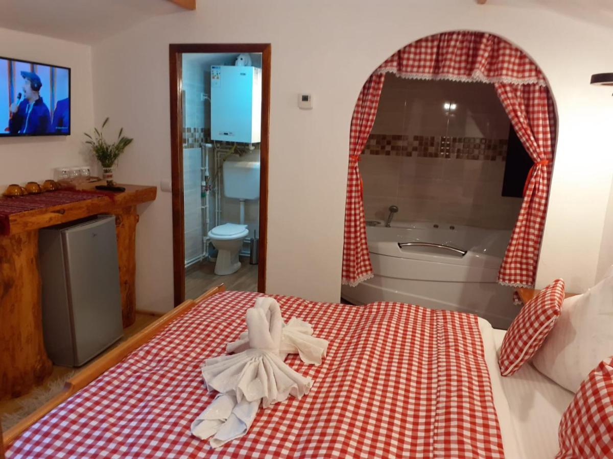 Cabanute Si Camping Dracula Capatineni-Paminteni Экстерьер фото
