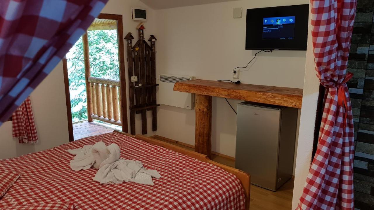 Cabanute Si Camping Dracula Capatineni-Paminteni Экстерьер фото