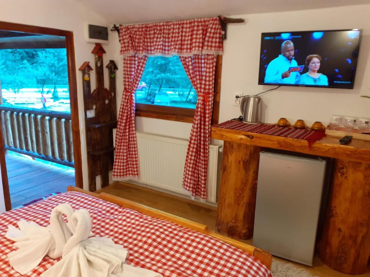 Cabanute Si Camping Dracula Capatineni-Paminteni Экстерьер фото